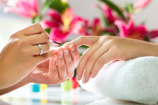 Imagem de Manicure para Beauty Indulgence