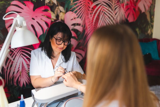 Tyypin Nail Salon palvelun kuva liikkeelle Top Nail & Spa