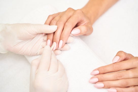 Nail Salon image for Deluxe Nail Spa - Clapham