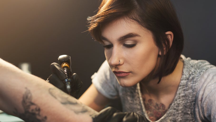 Ginty's Tattoo Parlour And Ink
