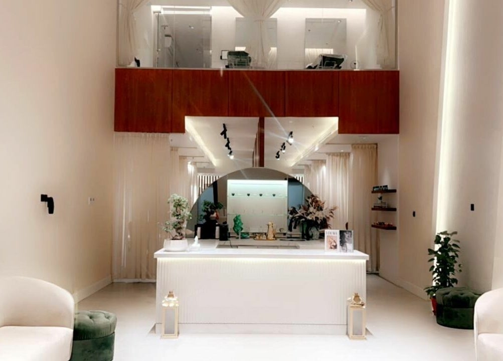 Spacious and elegant reception at Pearl Box Salon - صالون صندوق اللؤلؤ, Riyadh, Riyadh Province, SA.