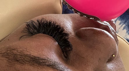Love Lash by T image 2