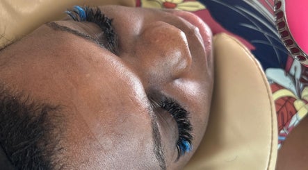 Love Lash by T image 3