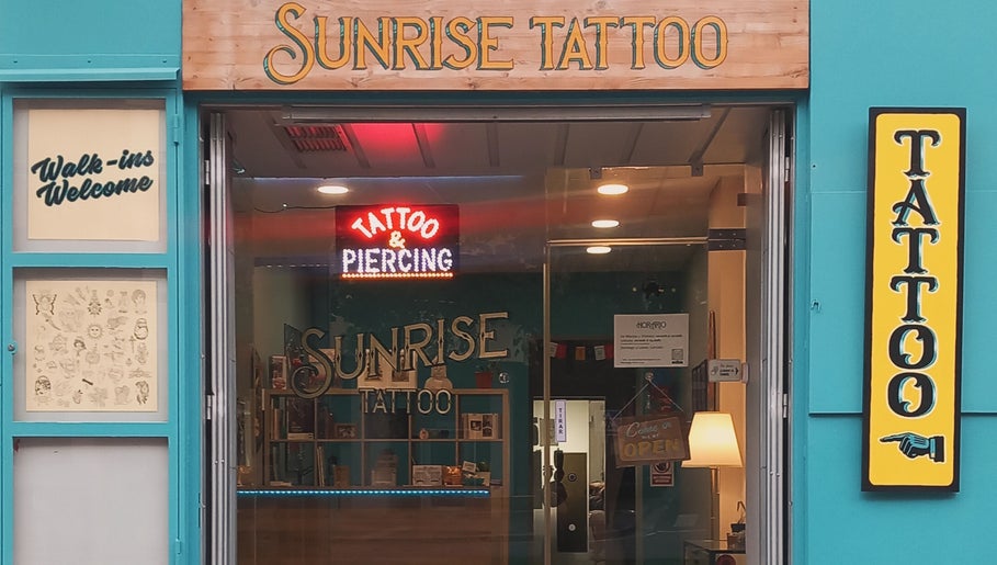 Sunrise Tattoo Shop - Ponferrada – kuva 1