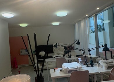 Modern salon setup at Chill Nails Sydney, Miranda, New South Wales, AU with cozy seating and stylish decor.