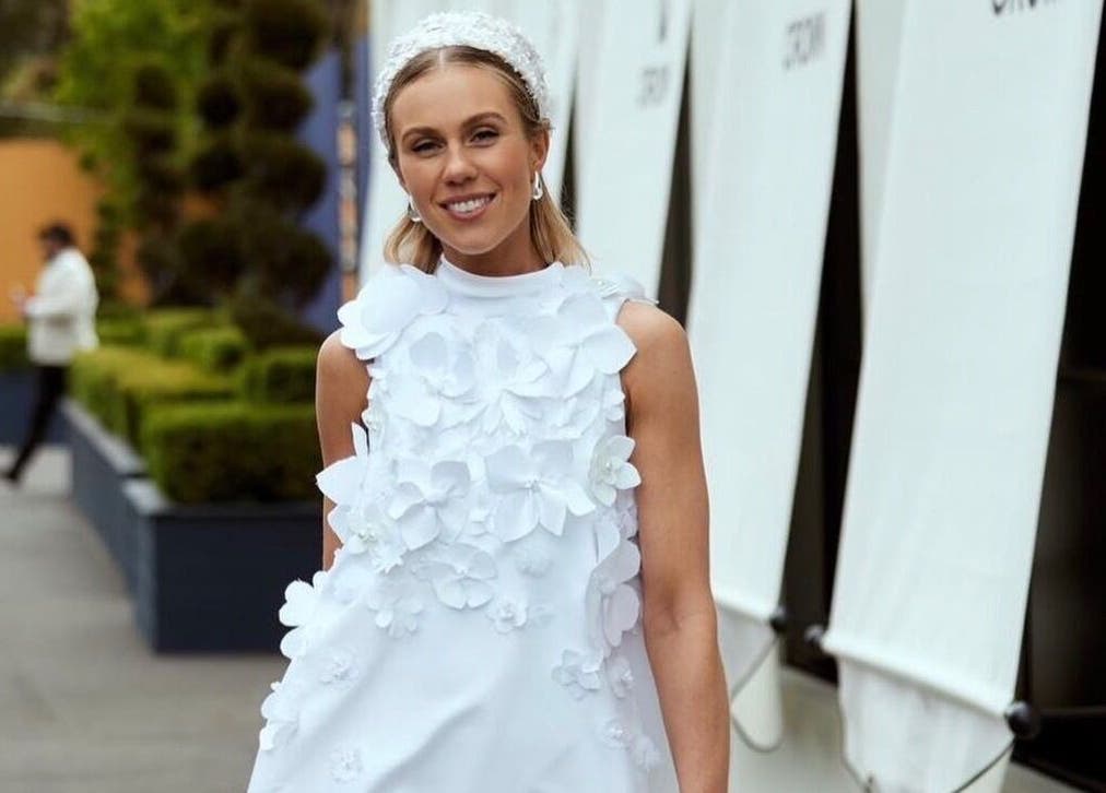 Person in floral dress enjoying the outdoors at 'Spray Tanning by Jessica', Bonbeach, Victoria, AU.