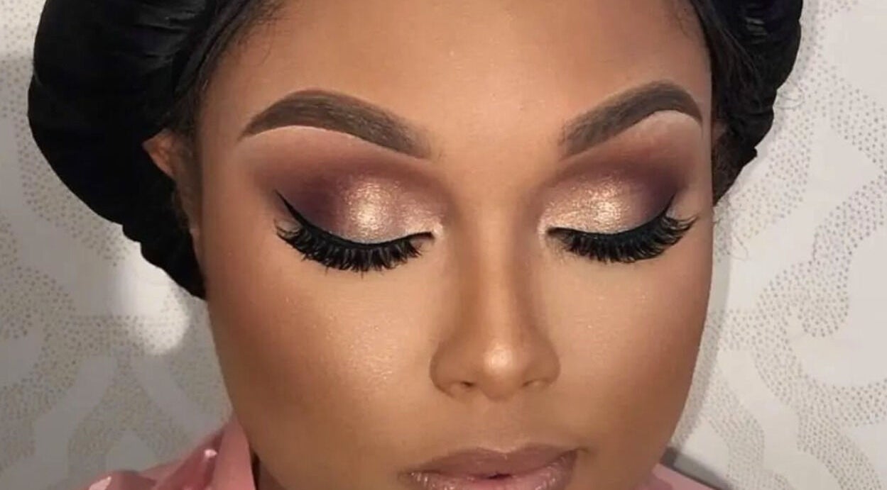 Elegant makeup look featuring shimmering eyeshadow at Pink & Pampered Salon in Chicago, Illinois, US.