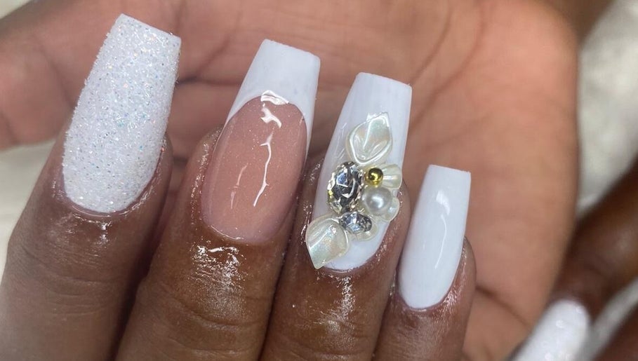 Indulge Nail Studio image 1