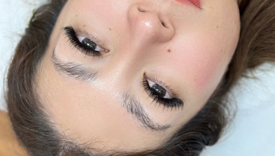 Cattier Eyebrows & Eyelashes图像1
