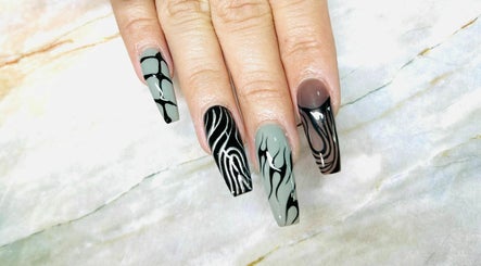 Hera Nails Inspiration image 2