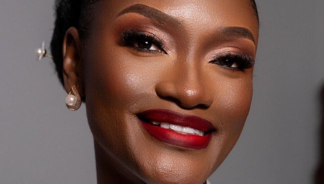 Elegant makeup showcased at Leessential Beauty Makeup Studio, Vreed En Hoop, GY.