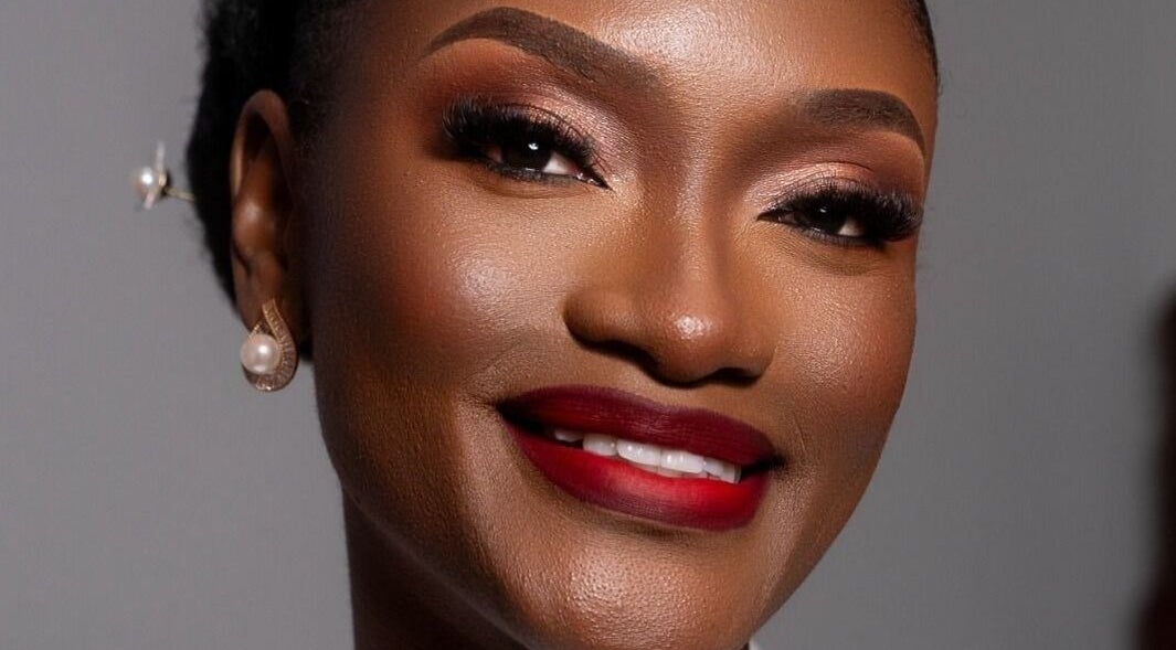 Elegant makeup showcased at Leessential Beauty Makeup Studio, Vreed En Hoop, GY.