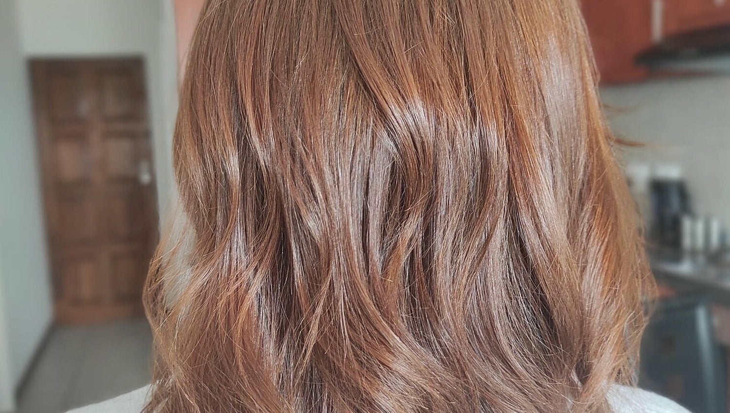 Elegant wavy hairstyle at Divas Only Mobile Salon, Cape Town, Western Cape, ZA.