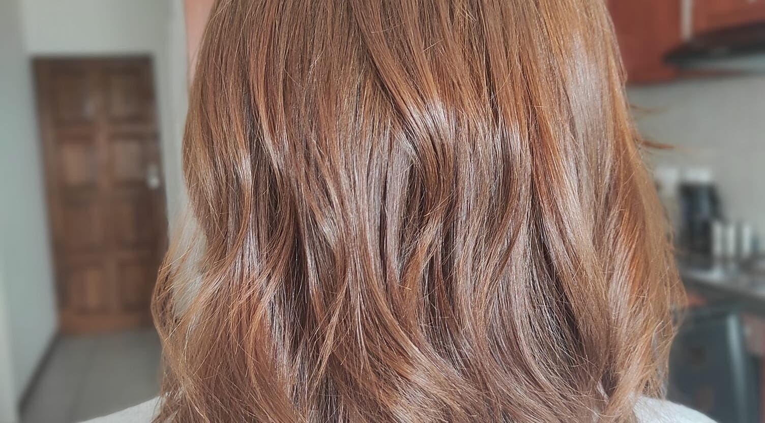 Elegant wavy hairstyle at Divas Only Mobile Salon, Cape Town, Western Cape, ZA.