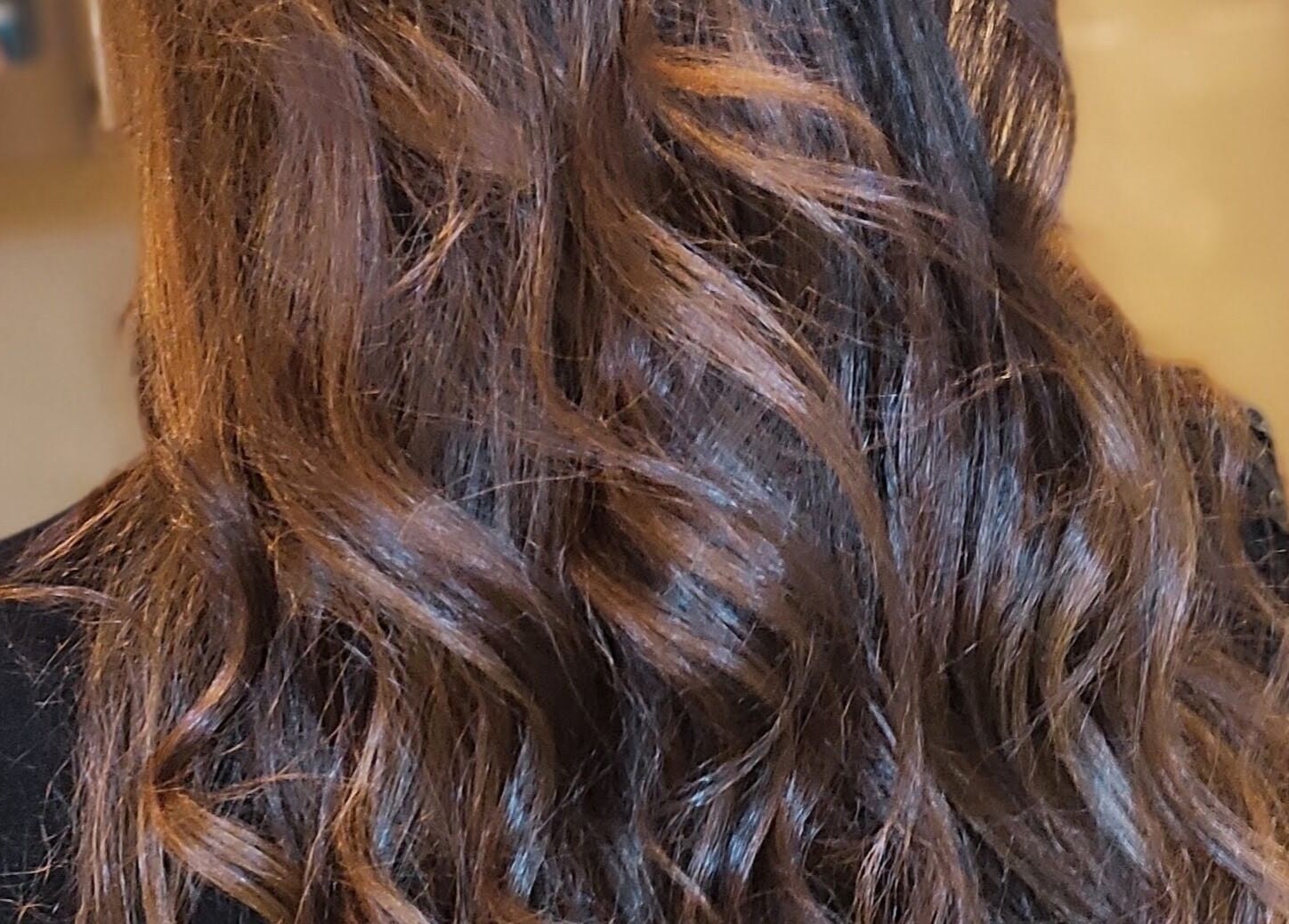 Elegant brown wavy hair styled at Divas Only Mobile Salon, Cape Town, Western Cape, ZA.