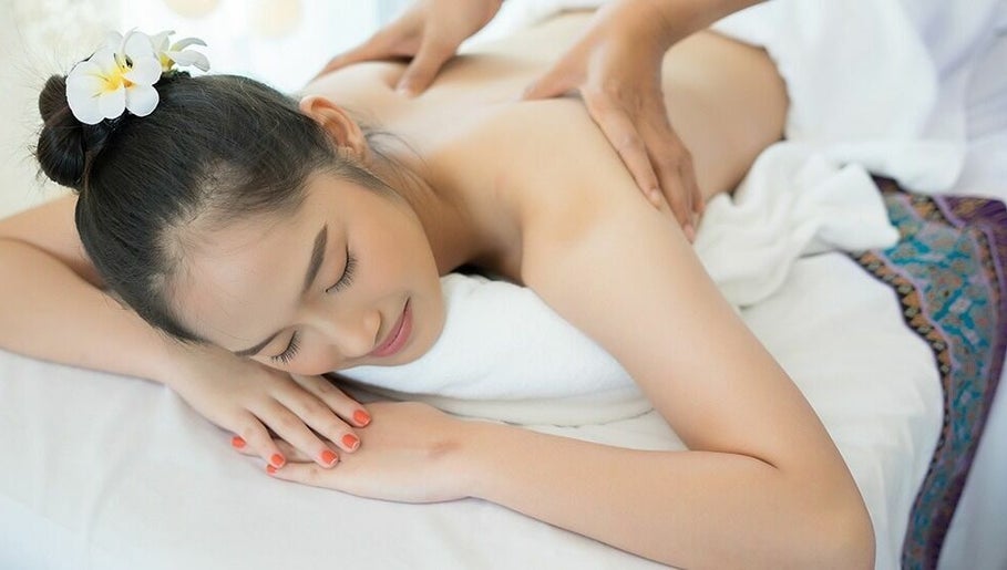 Healing Hand Massage image 1