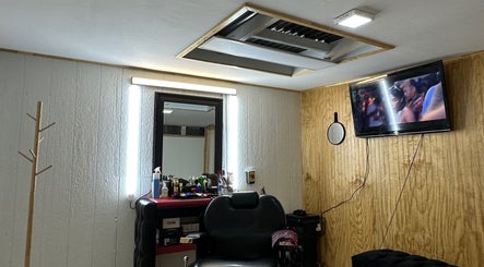 Yeyo Barber Studio
