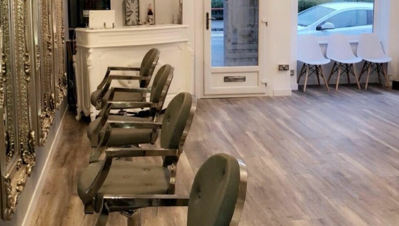 The salon Tillicoultry image 1