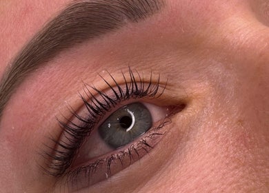 Close-up of perfectly shaped eyebrow and lashes from Sharn's Beauty Room, Bennett Springs, Western Australia, AU.