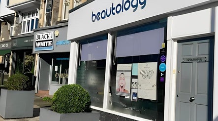 Entrance of Beautology Clinic, Tyre, South Governorate, LB, showcasing modern exterior.