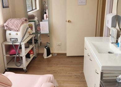 Cozy treatment room at Maddi's Cosmetic Clinique, Melbourne, Victoria, AU, with modern amenities.