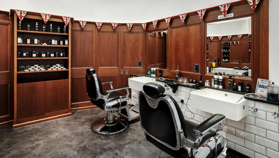 Pall Mall Barbers Oxford Circus billede 1
