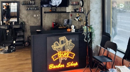 Bro's Barber Shop image 2