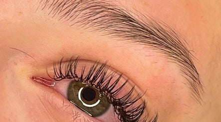 Beauty Base MK - Lash Extensions image 2