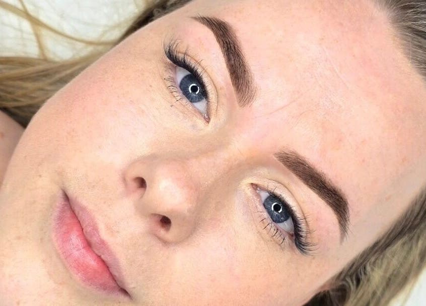 Beautifully groomed brows at Nikki Pitt Brows and Permanent Makeup, Bracknell, England, GB.
