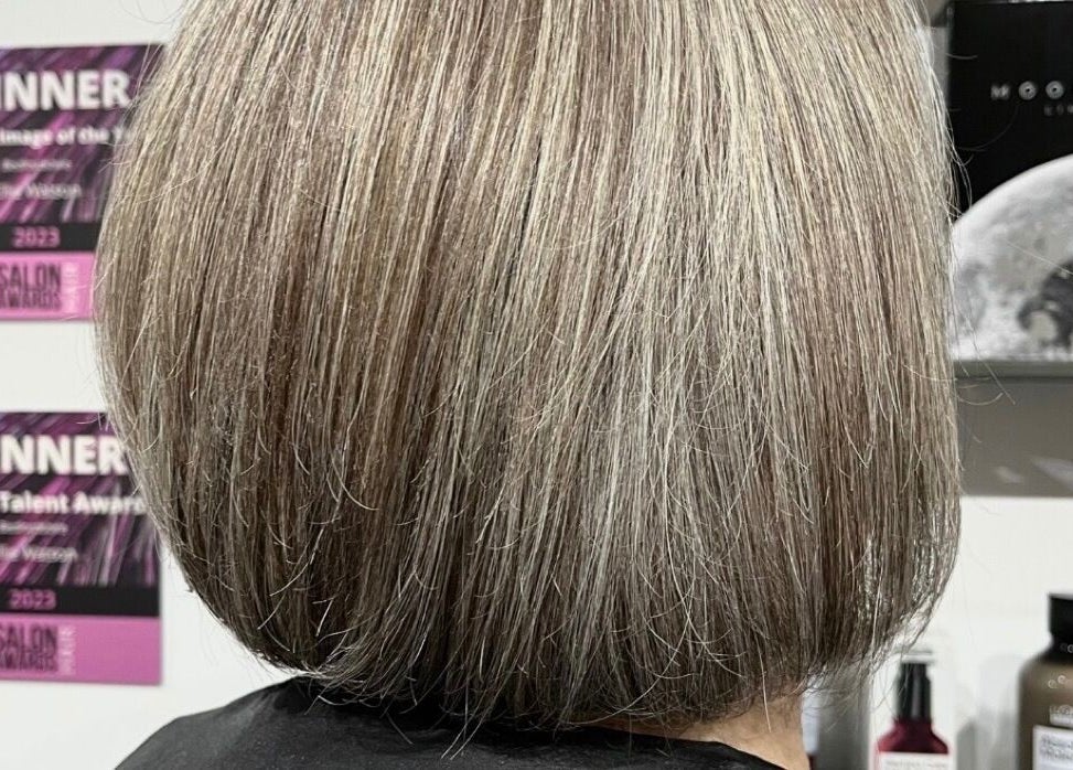 Sleek bob haircut at Eclipse Hair Salon, Houghton Regis, England, GB, showcasing award-winning craftsmanship.