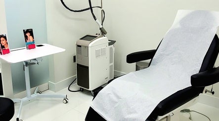 Glamour Medical Aesthetics