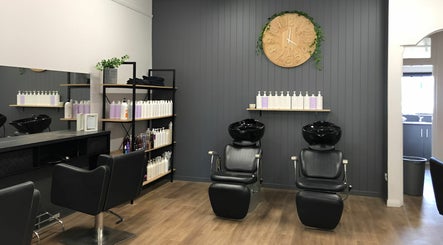 Belle N Beau Hair & Barber afbeelding 2