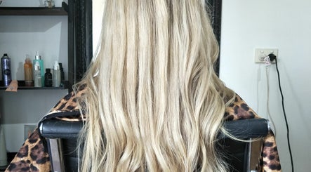 SoCo Hair image 2