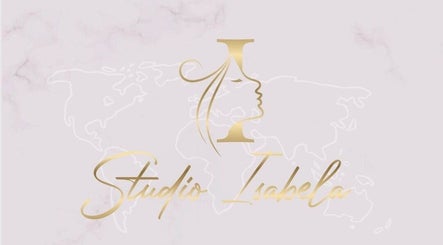 Logotipo sofisticado do Studio Isabela em Portimão, Faro, PT com design dourado elegante.