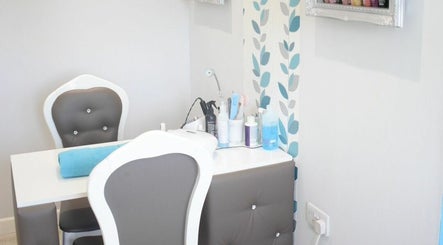 Finishing Touch Beauty Salon imagem 2