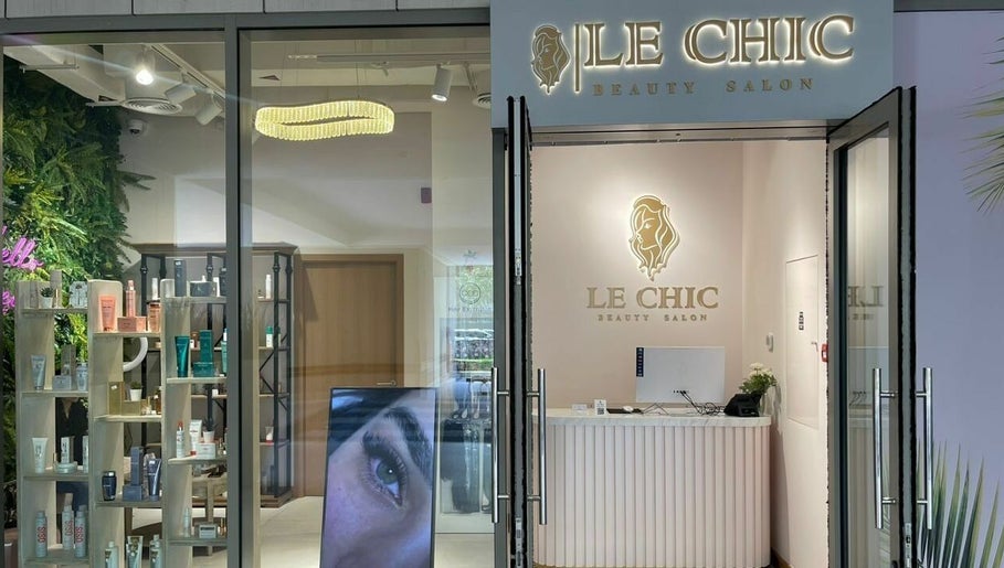 Le Chic Beauty Salon, bild 1