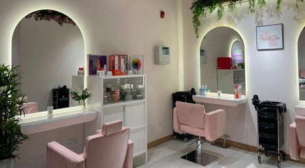 Le Chic Beauty Salon – obraz 3