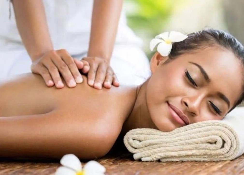 Relaxing massage at Dee’s Spa Relaxation, Nassau, New Providence, BS. Enjoy tranquility and peace.