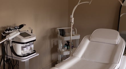 A serene treatment room at Arina Ry Beauty in Northampton, England, GB with modern equipment.
