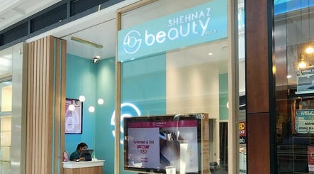 Shehnaz Beauty - Eyebrow, Waxing , Facials - Garden City изображение 3