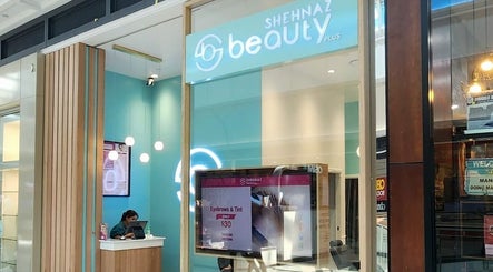 Shehnaz Beauty  Plus-Garden City-Eyebrow, Waxing , Facials billede 3