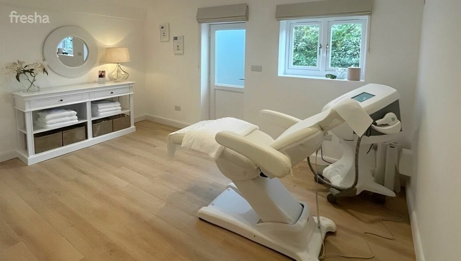 hình ảnh 1 của Luna Laser Clinic - Chester