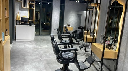 Styler Gents Salon & Spa Al Raha City Bild 2