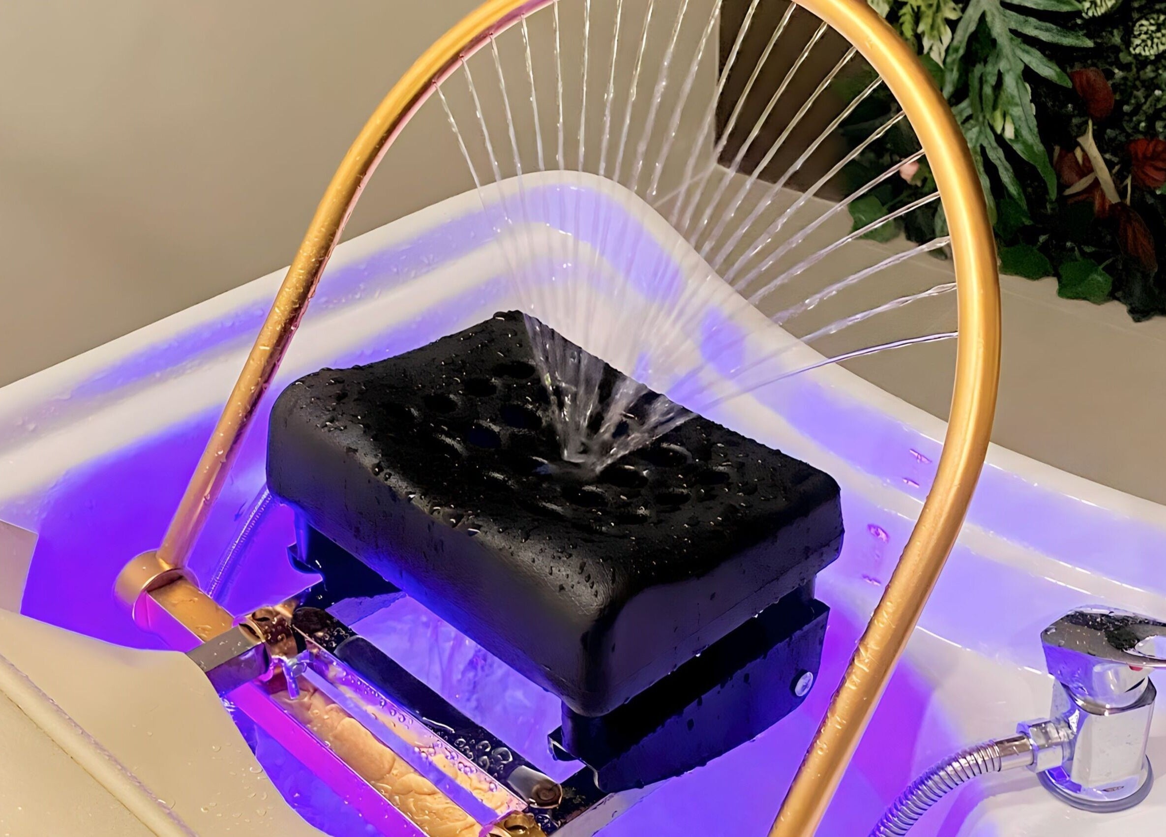 Hydrotherapy chair at Serenease Aesthetic and Wellness Studio in Quezon City, Metro Manila, PH.