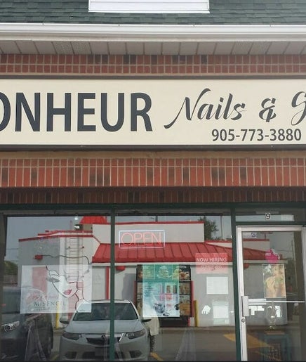 Bonheur Nails and Spa image 2