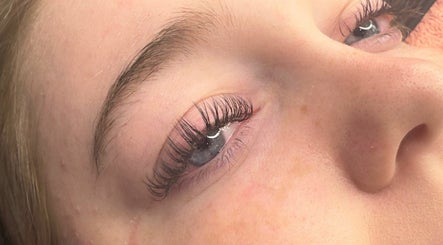 Lashes by Lexi billede 3