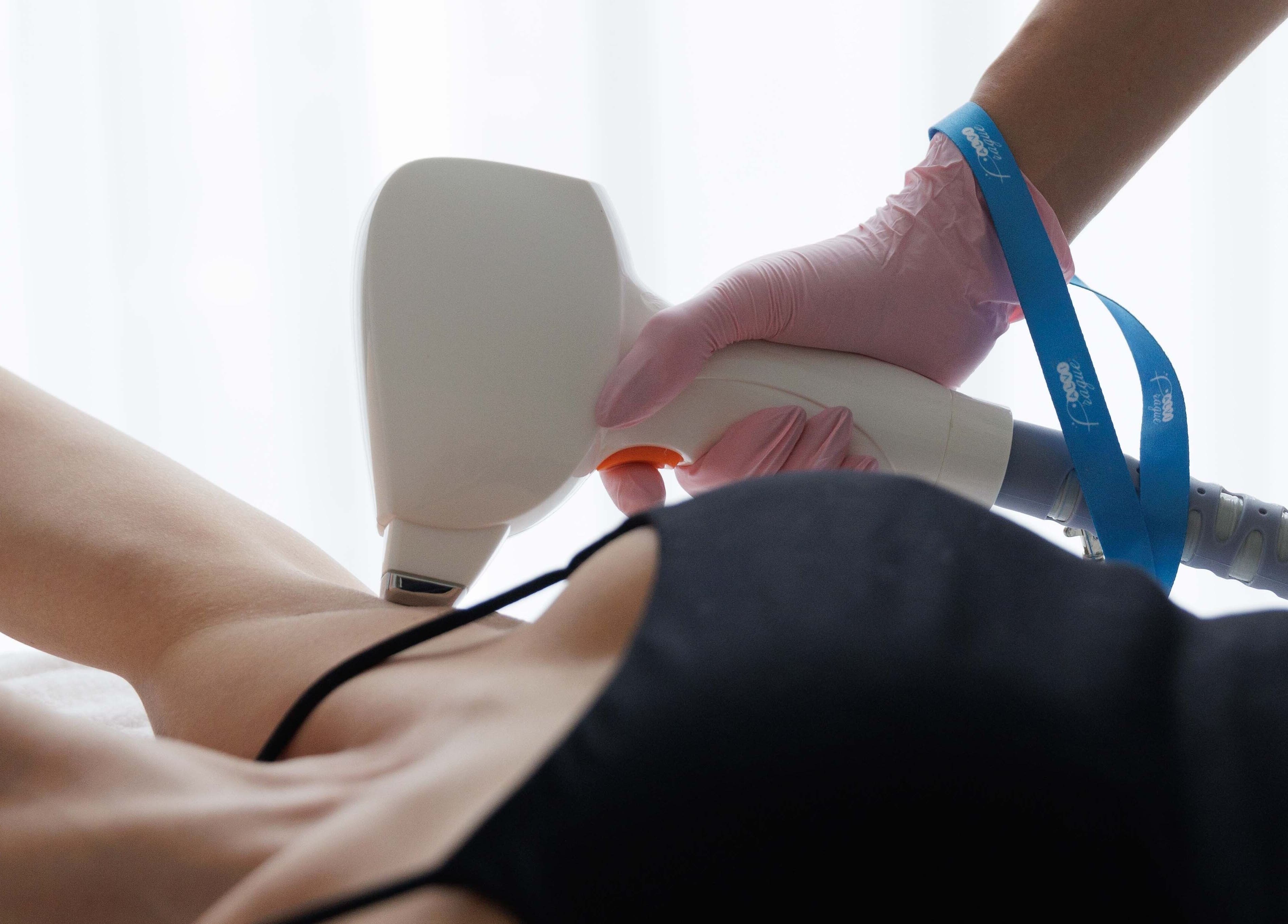 Kosmetický laserový zákrok v Amati Room, Bratislava, Bratislavský Kraj, SK.