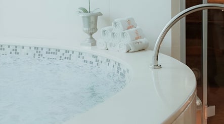 Rebirth Day Spa