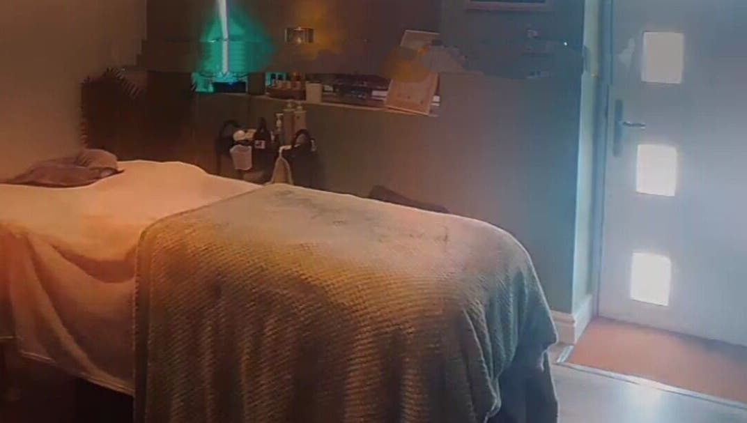 Relaxing therapy room at Elevate Therapies in Doncaster, England, GB with a cozy massage table.