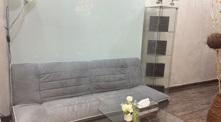 Jollie Atelier Beauty Center - Crystal Plaza